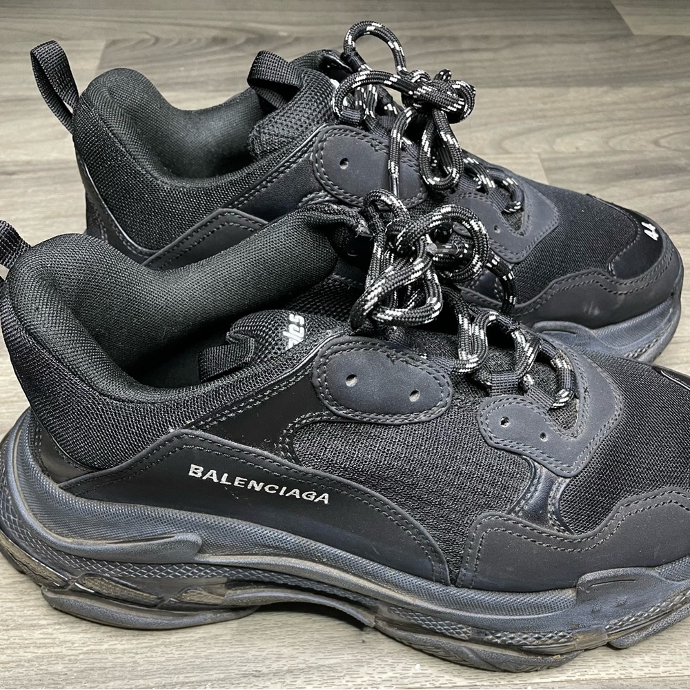 Balenciaga Triple S Clear Sole Sneakers - Picture 6 of 7